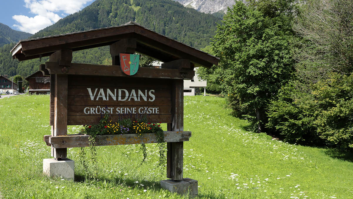 Vandans